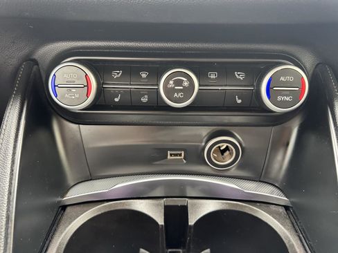 Used 2018 Alfa Romeo Stelvio Sport w/ Quick Order Package 22J Sport image 34