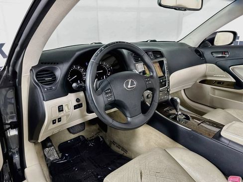 Used 2010 Lexus IS 350C RWD image 10