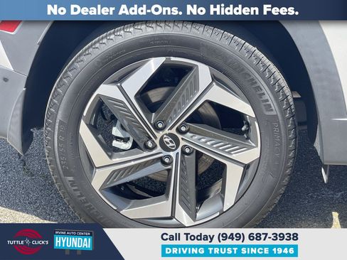 Certified 2023 Hyundai Tucson Limited AWD/4WD image 11