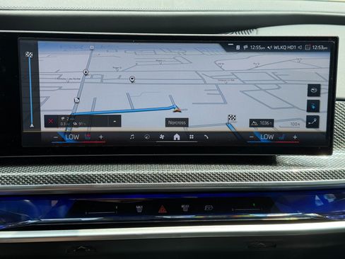 Used 2024 BMW i7 eDrive50 w/ M Sport Package RWD image 27