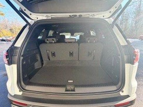 New 2026 GMC Acadia Elevation w/ Elevation Premium Package AWD/4WD image 42