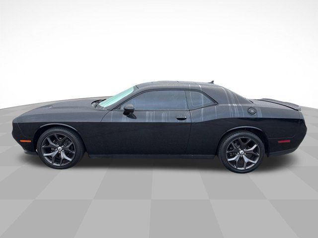 Used 2018 Dodge Challenger SXT Plus RWD image 4