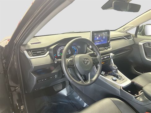 Used 2022 Toyota RAV4 Limited w/ Limited Grade Weather Package image 9