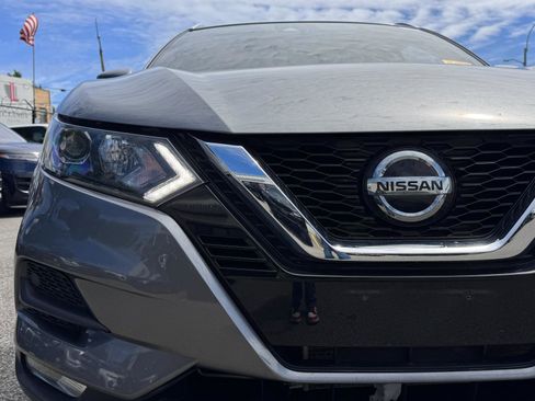 Used 2022 Nissan Rogue Sport SV w/ Technology Package image 10