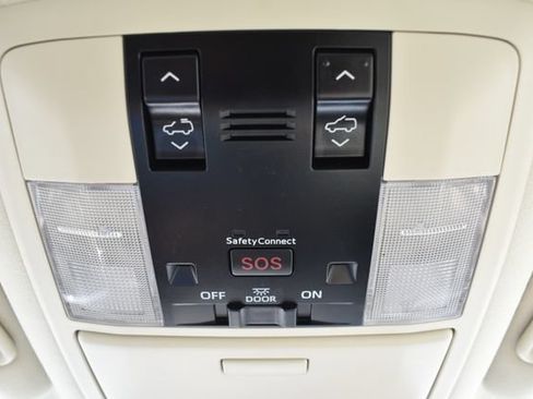 Used 2020 Lexus GX 460 Premium w/ Premium Package AWD/4WD image 36
