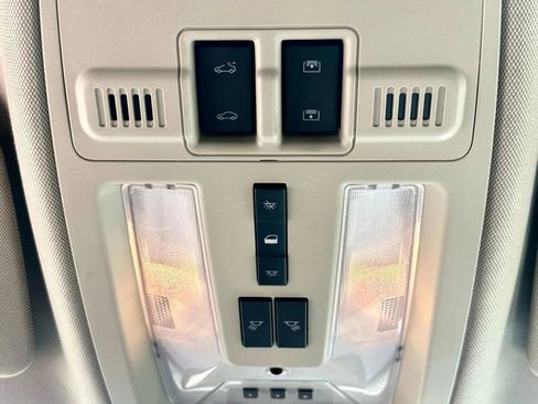 Used 2014 Cadillac SRX Premium image 42