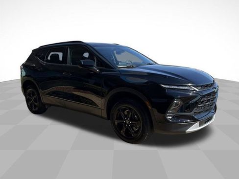 New 2026 Chevrolet Blazer LT w/ Convenience Package image 3