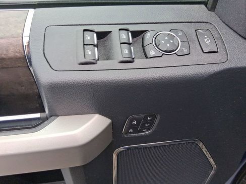 Used 2022 Ford F350 Lariat w/ Black Appearance Package image 1