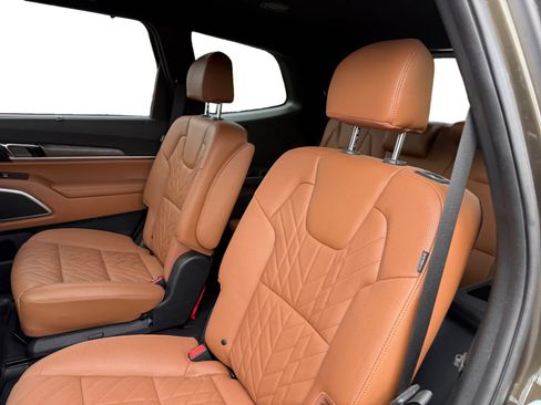 Used 2023 Kia Telluride EX X-Line image 16