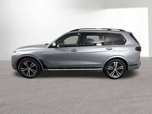 Used 2026 BMW X7 xDrive40i AWD/4WD image 31