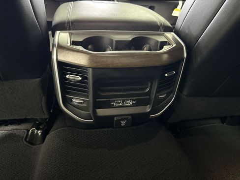 Used 2024 RAM 2500 Laramie AWD/4WD image 22