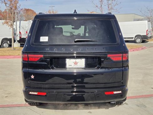 New 2025 Jeep Wagoneer Series II image 4