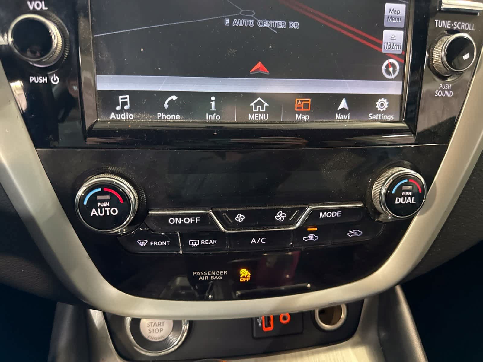 Used 2018 Nissan Murano SV FWD image 22