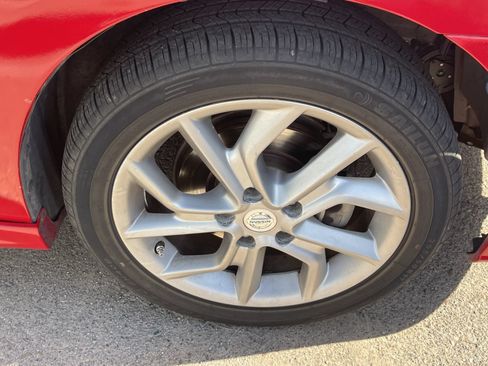 Used 2015 Nissan Sentra SR FWD image 4
