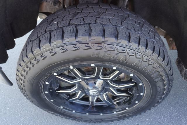 Used 2018 GMC Sierra 1500 SLT AWD/4WD image 16