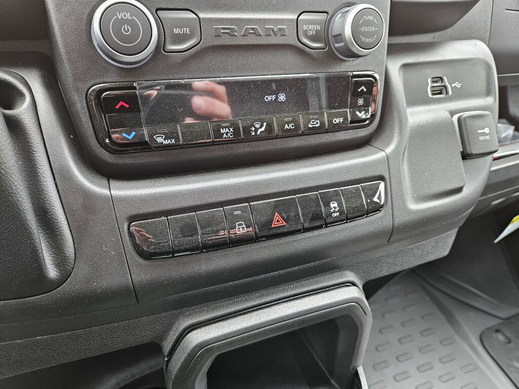 Used 2025 RAM ProMaster 1500 FWD image 23