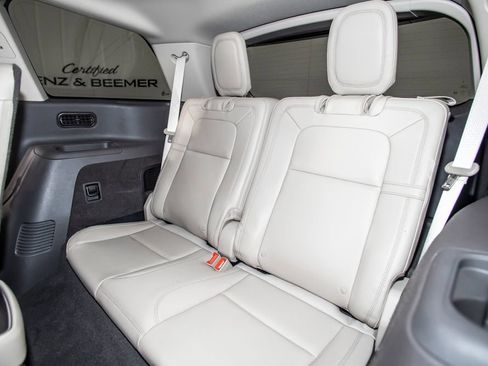 Used 2022 Lincoln Aviator Reserve w/ Equipment Group 201A AWD/4WD image 16