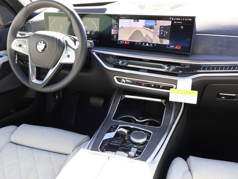 New 2026 BMW X7 xDrive40i image 19