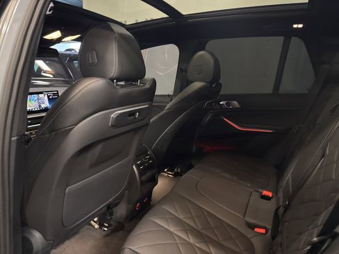 Used 2024 BMW X5 xDrive40i w/ M Sport Package image 14