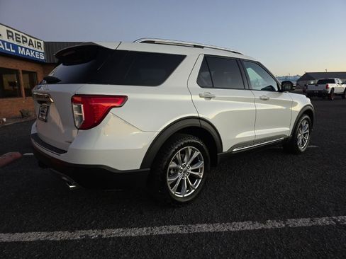 Used 2020 Ford Explorer Limited w/ Class III Trailer Tow Package image 7