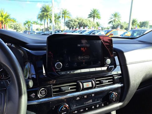 Certified 2023 Nissan Pathfinder SV w/ SV Premium Package image 24