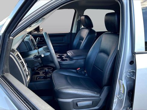 Used 2018 RAM 2500 Tradesman w/ Chrome Appearance Group AWD/4WD image 24