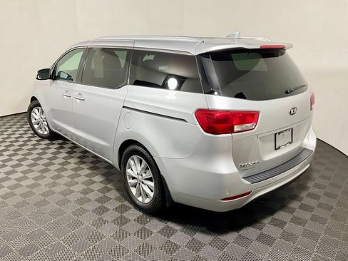Used 2016 Kia Sedona EX FWD image 12