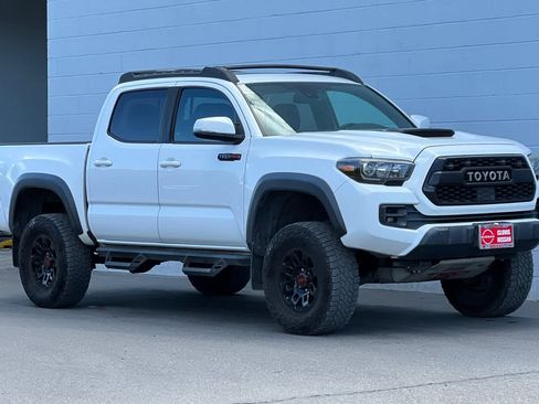Used 2019 Toyota Tacoma TRD Pro image 10