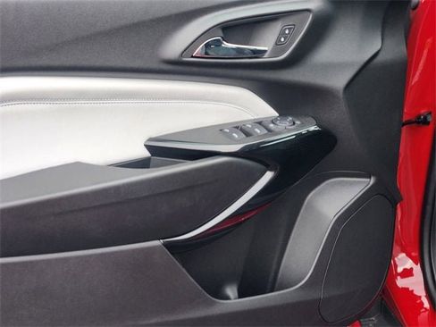 New 2026 Chevrolet Trax LT image 15