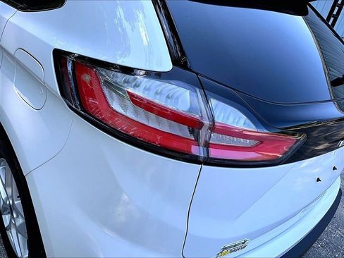 Used 2022 Ford Edge SEL AWD/4WD image 33