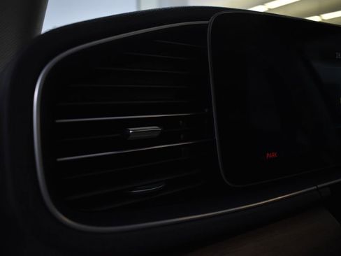 Used 2023 Mercedes-Benz GLE 450 GLE 450 image 25