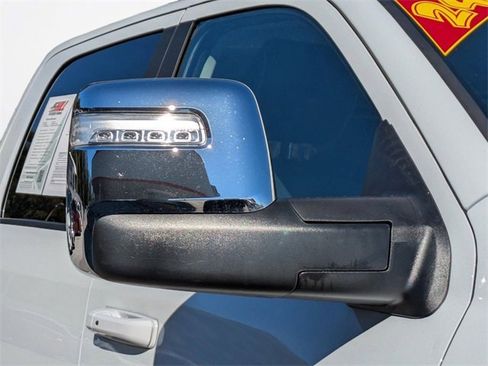 Used 2024 RAM 2500 Laramie image 12