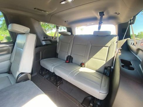 Used 2022 GMC Yukon XL SLT w/ SLT Premium Package AWD/4WD image 24