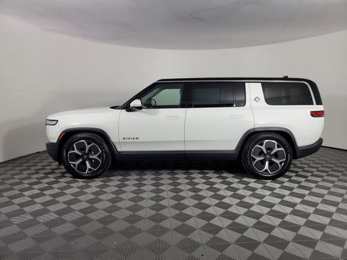 Used 2024 Rivian R1S Adventure AWD/4WD image 2