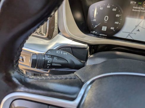 Used 2018 Volvo XC60 T6 Momentum w/ Convenience Package AWD/4WD image 55