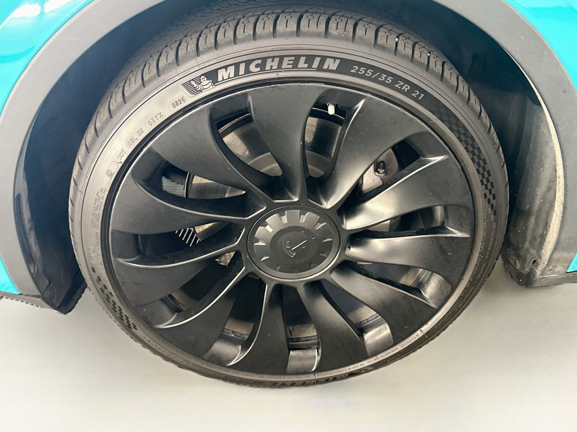 Used 2022 Tesla Model Y Long Range AWD/4WD image 11