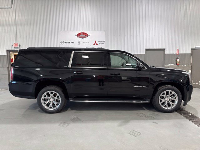 Used 2018 GMC Yukon XL SLT AWD/4WD image 3