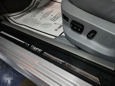 Used 1999 BMW 528i Sedan image 45