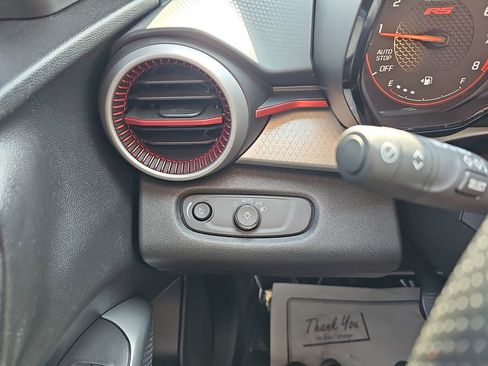 Used 2024 Chevrolet Trax RS image 29