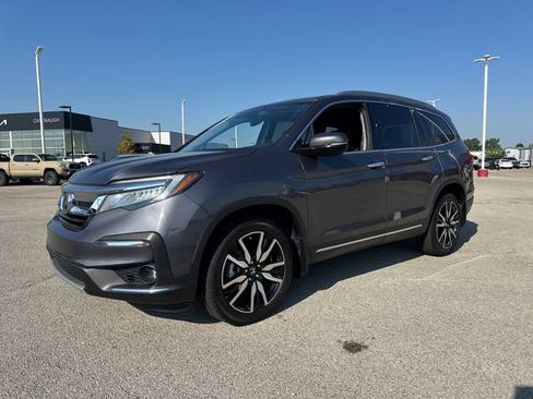 Used 2022 Honda Pilot Touring image 2