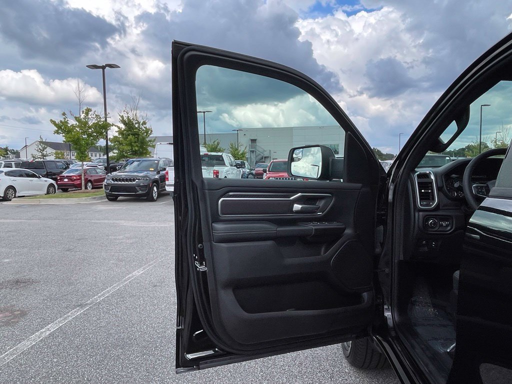 Used 2025 RAM 1500 Big Horn AWD/4WD image 55