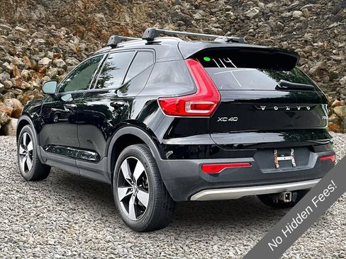 Used 2020 Volvo XC40 T5 Momentum w/ Protection Package Premier AWD/4WD image 11