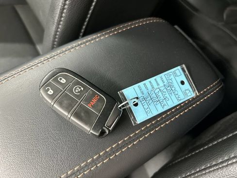 Used 2022 Jeep Compass Limited AWD/4WD image 12