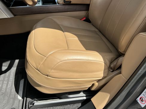 Used 2023 Land Rover Range Rover SE AWD/4WD image 18