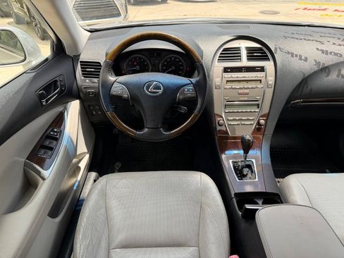 Used 2011 Lexus ES 350 FWD image 4