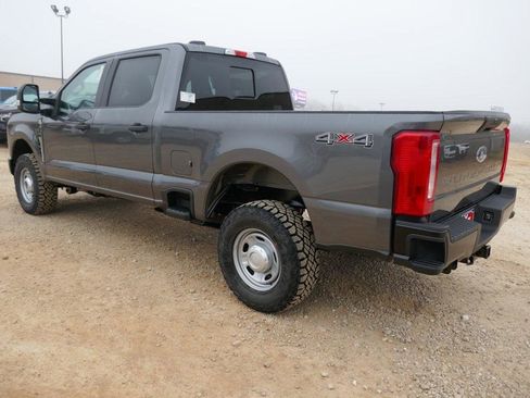 New 2026 Ford F250 XL w/ XL Off-Road Package image 6