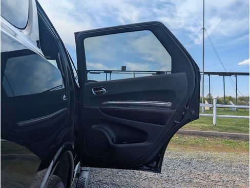 Used 2017 Dodge Durango R/T w/ Technology Group AWD/4WD image 12