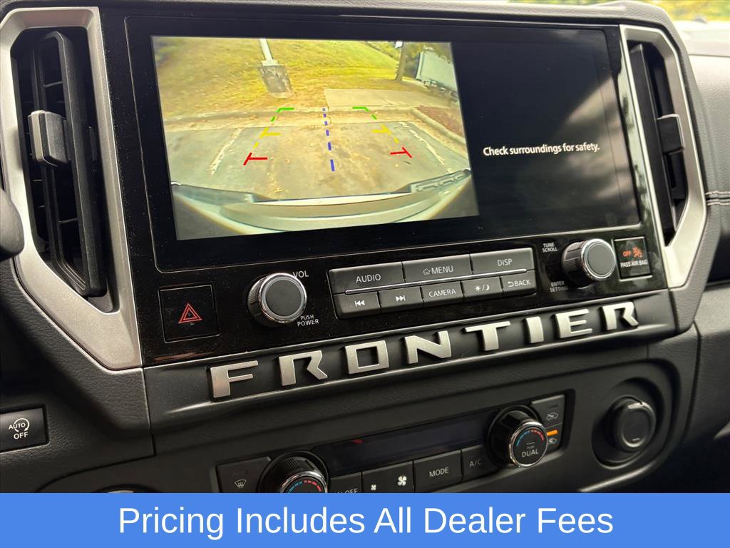 Used 2025 Nissan Frontier SV w/ SV Convenience Package AWD/4WD image 11