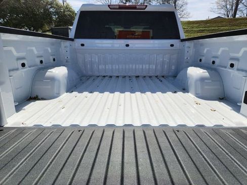 New 2026 Chevrolet Silverado 1500 W/T w/ WT Value Package AWD/4WD image 12