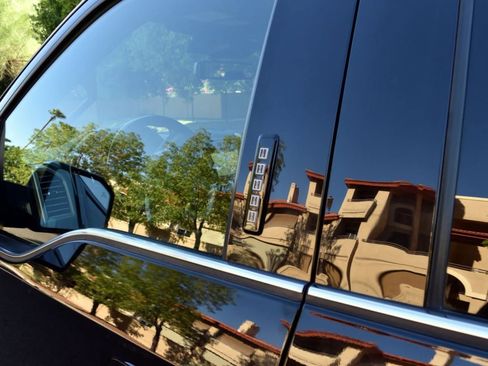 Used 2018 Ford F150 Platinum w/ Equipment Group 701A Luxury image 10